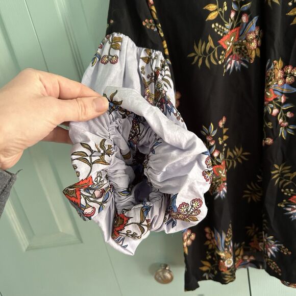 LOFT Womens Floral Puff Sleeve Blouse Large Button Back Cottagecore Black Blue - Picture 3 of 13